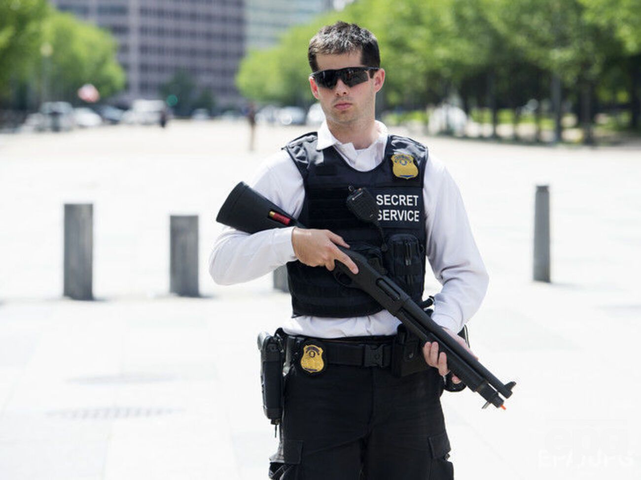 Представители службы безопасности Белого дома проинформировали Барака Обаму о случившемся