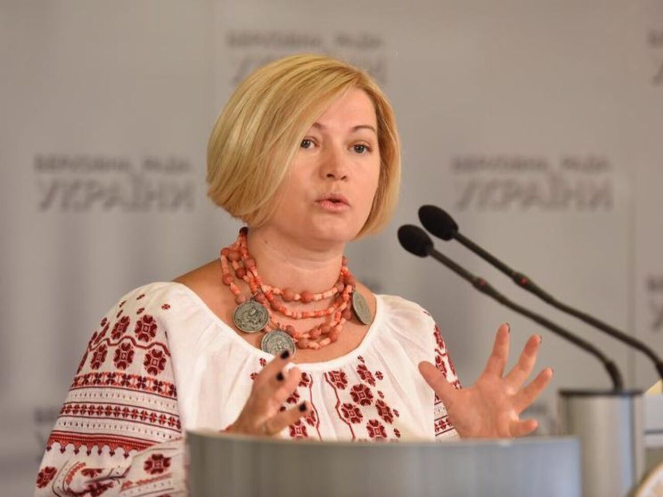 Геращенко:&nbsp;Украинский политикум должен мобилизоваться и донести позицию украинского общества до всех наших европейских партнеров