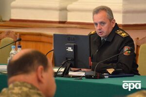 Виктор Муженко поручил упростить процедуру комплектования воинских частей контрактниками