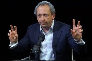 Слава Рабинович: Они, случайно, не приготовили самолеты во Внуково-3 на это воскресенье?