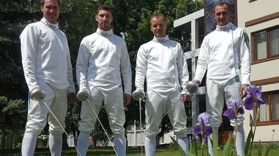 "Золото" завоевали Богдан Никишин, Максим Хворост, Дмитрий Карюченко и Анатолий Герей