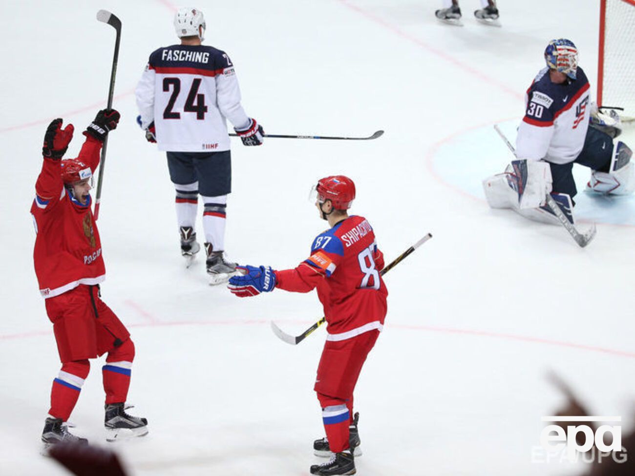 Россия забросила США семь шайб