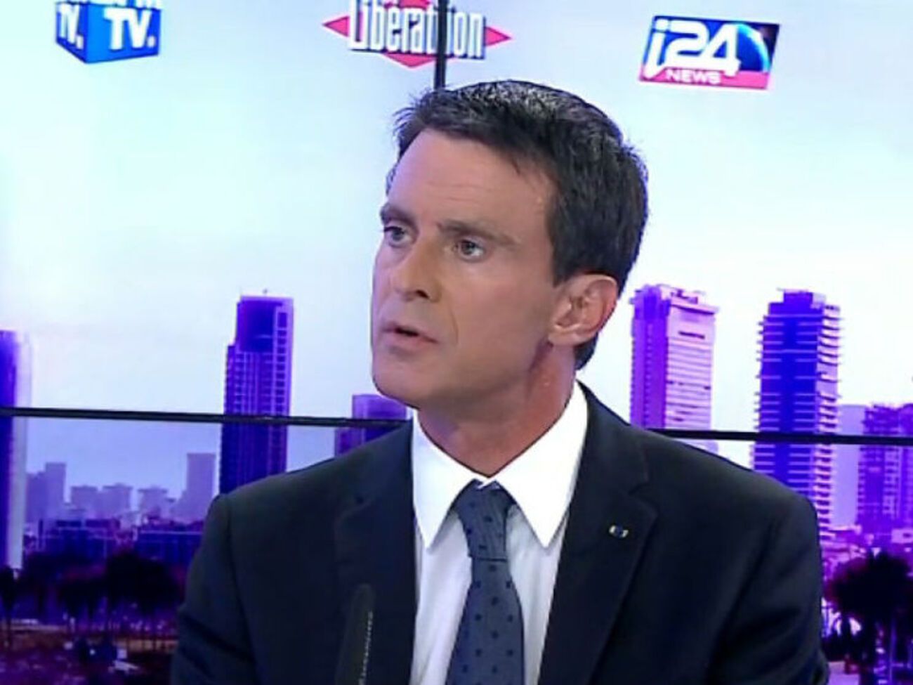 По мнению Мануэля Вальса, угроза для страны "никогда не была выше"