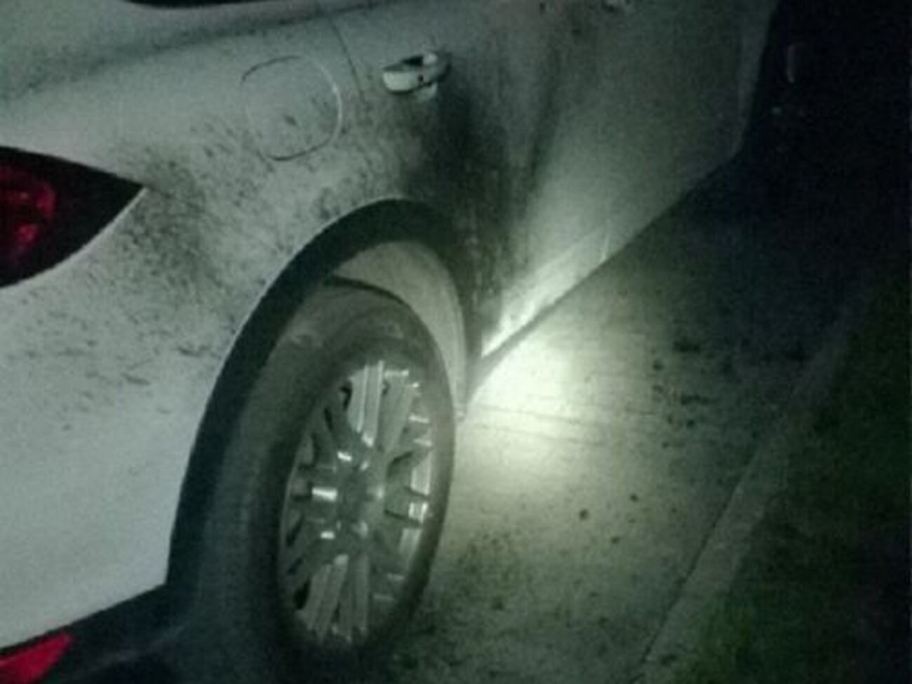 По данным местных СМИ, одна из гранат попала во двор банкира и экс-регионала Баляша