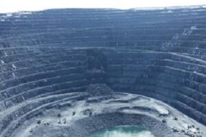 Предположительно, обрушение могли вызвать грунтовые воды