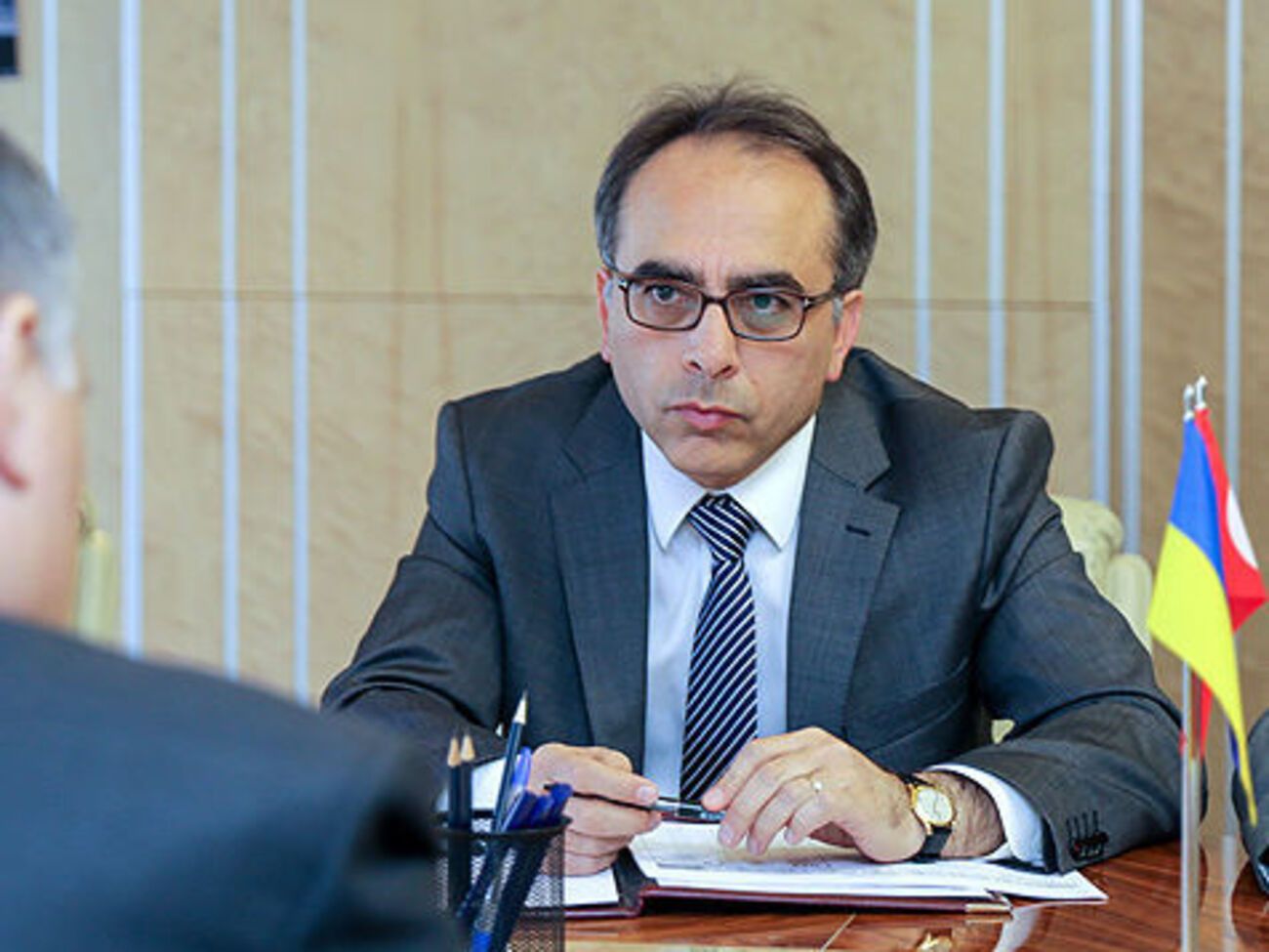 Посол Турции в Украине Йонет Джан Тезель заявил о намерении его страны оказать помощь Нацполиции Украины