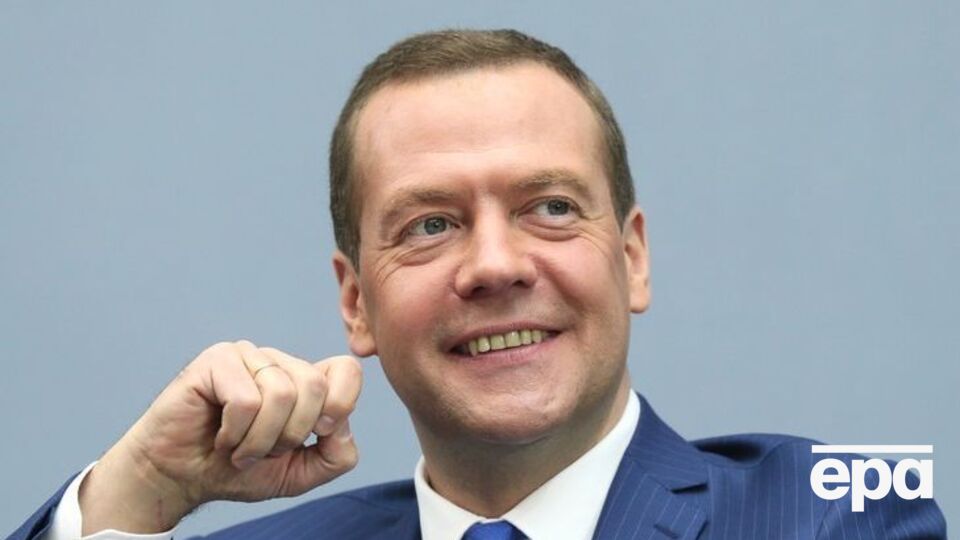 Медведев: Индексации нигде нет, мы ее вообще не принимали. Просто денег нет