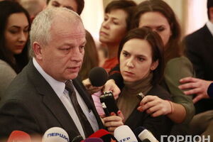 Кубив сообщил, что правительство проведет реформы к апрелю следующего года