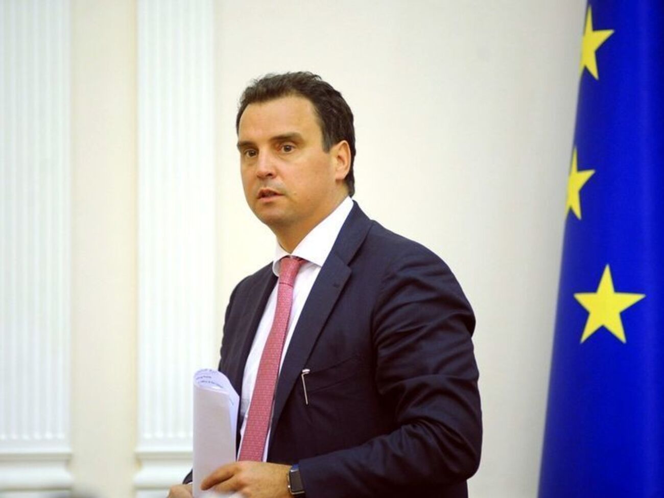 Абромавичус отметил, что Запад мог бы более основательно помогать Украине