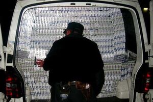 Почти 6 тыс. блоков сигарет пытались вывезти как дипломатический груз