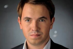 Лозовой: Это все системный ответ АП, которая в ручном режиме руководит СБУ, на наше требование создать комиссию по офшорной коррупции