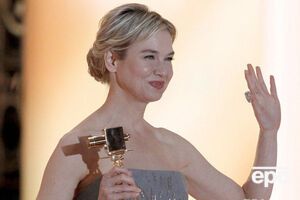 Зеллвегер сделала губы более пухлыми – СМИ