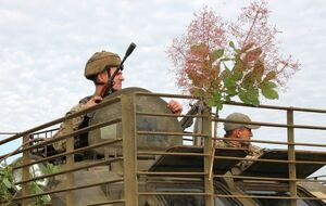 Госслужба занятости зовет бывших правоохранителей в армию на контракт