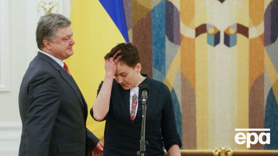 Надежда Савченко на совместном с президентом Украины Петром Порошенко брифинге 25 мая 2016 года
