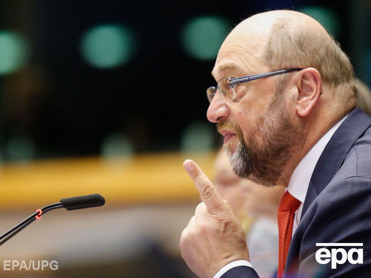 Шульц заявил, что санкции против России должны сохраняться в полном объеме