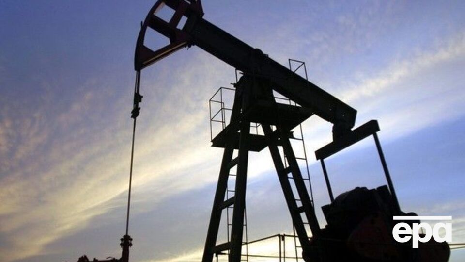 Нефть продолжает дорожать