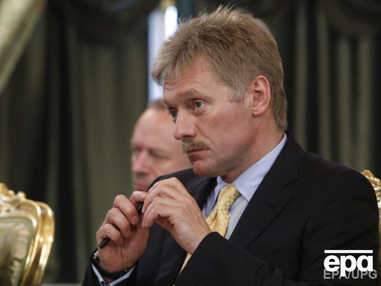 Песков не стал комментировать заявление Порошенко о возвращении Крыма