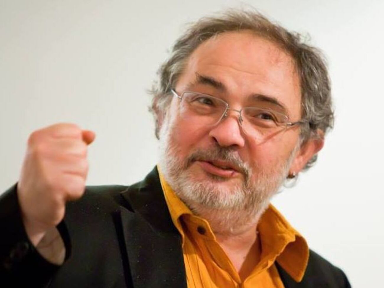 Марат Гельман:&nbsp;Чтобы россияне, воевавшие в чужой стране и имевшие мандат на зверства, не повысили преступность в самой России, их надо контролировать. Для этого Кремль создает ветеранские организации