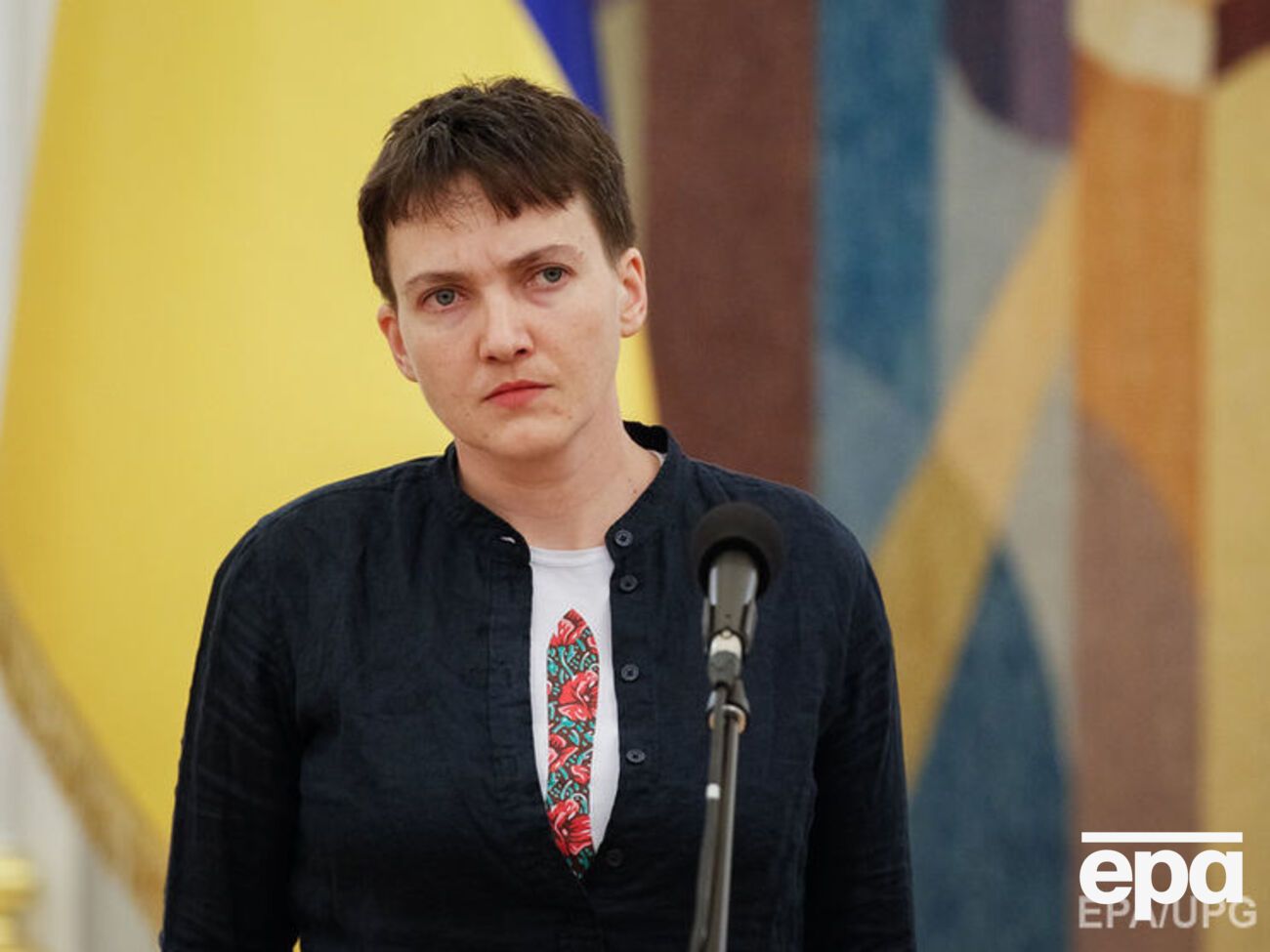 Савченко:&nbsp;А вот вы скажите, как можно достать наших из плена? Вот у вас есть рецепт? А у вас?