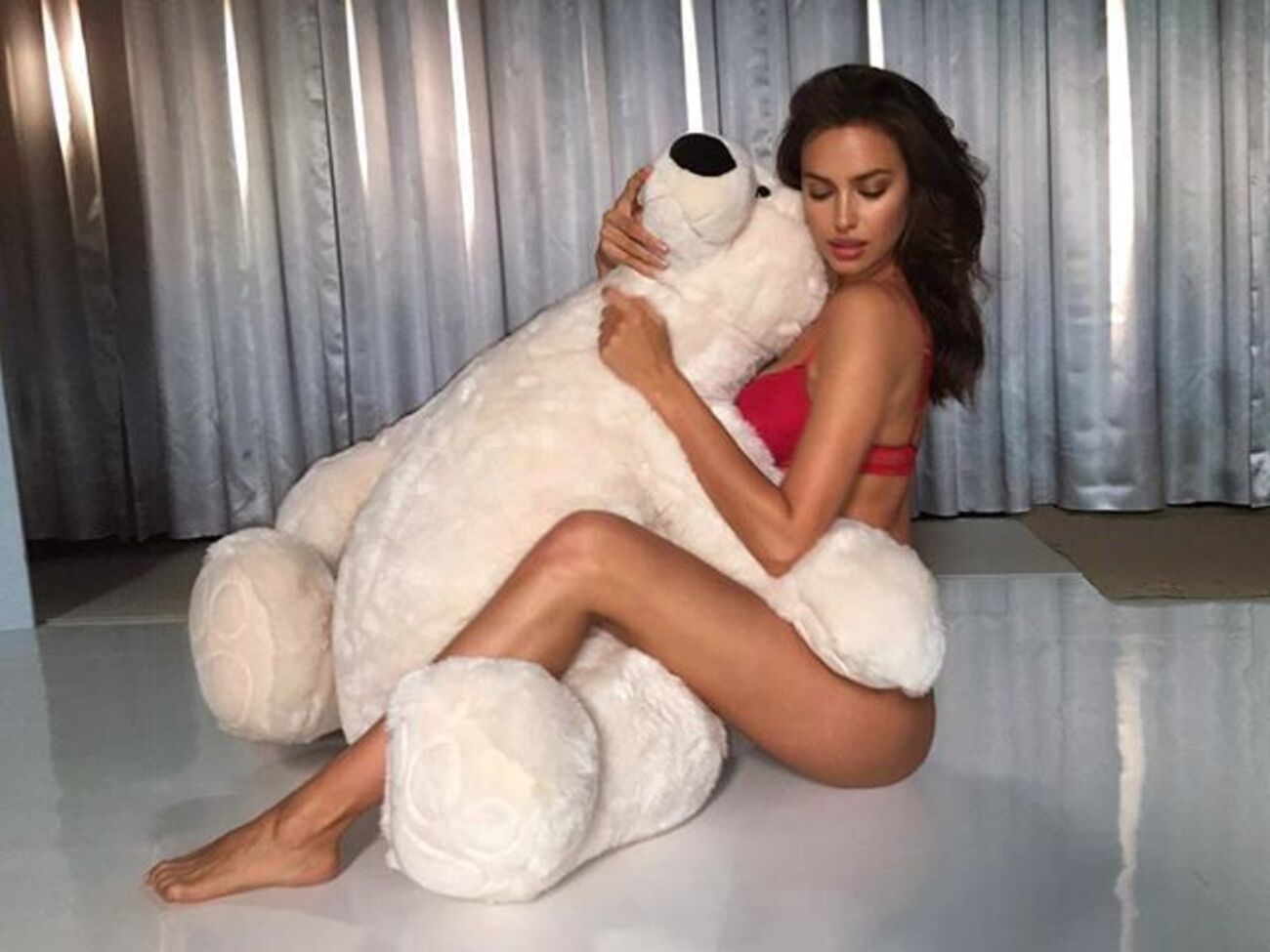 Шейк:&nbsp;С днем рождения, Иришка! 10 лет. Счастливого дня рождения, моя маленькая Ира!