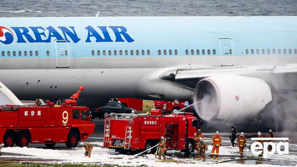 Загорелся левый двигатель Boeing