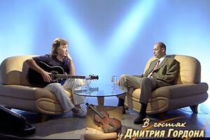 Вячеслав Малежик: Мой возраст – окраина лета, ущербные луны в окне. Все чаще, все чаще встаю до рассвета, все реже летаю во сне