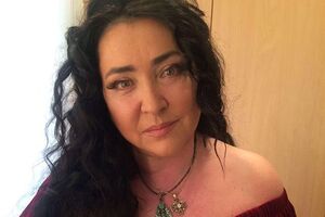 Лолита записала видеообращение к бывшему мужу