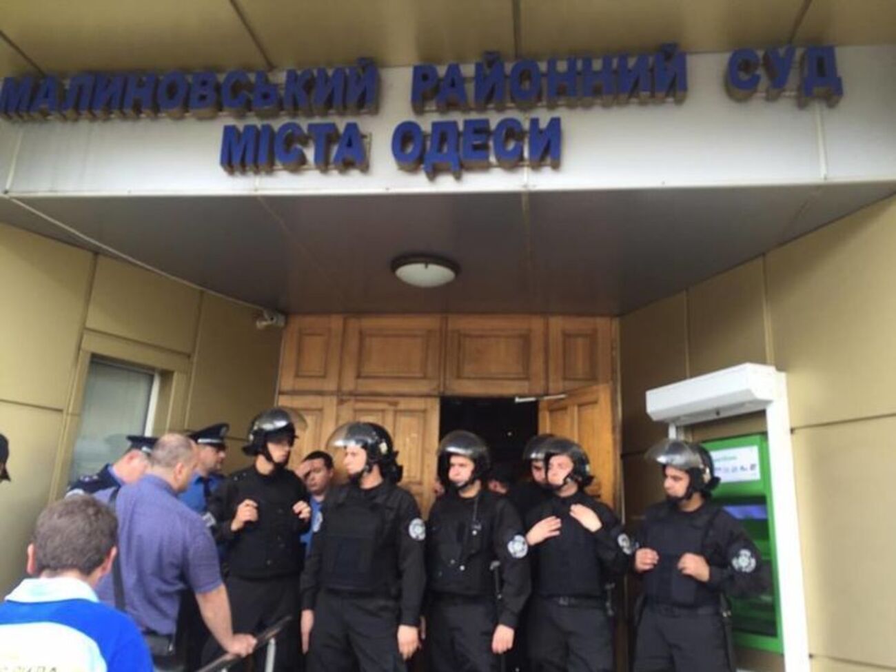 Райсуд во время слушаний по делу 2 мая усиленно охраняют