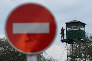 Ночью сепаратисты два часа вели обстрел пункта пропуска