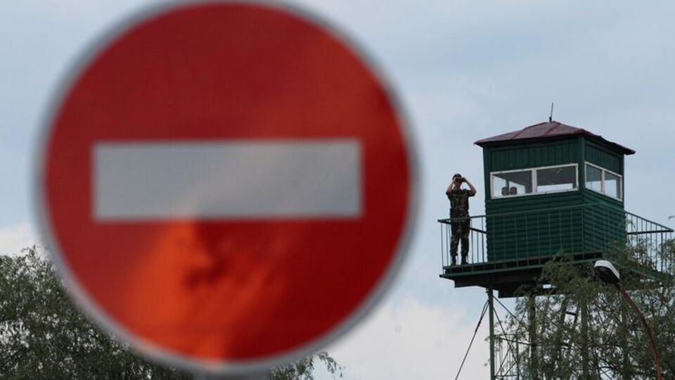 Ночью сепаратисты два часа вели обстрел пункта пропуска