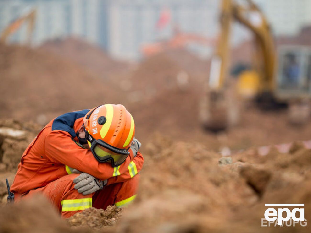 В Китае оползень накрыл жилые дома