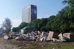 Памятник чекистам простоял 49 лет