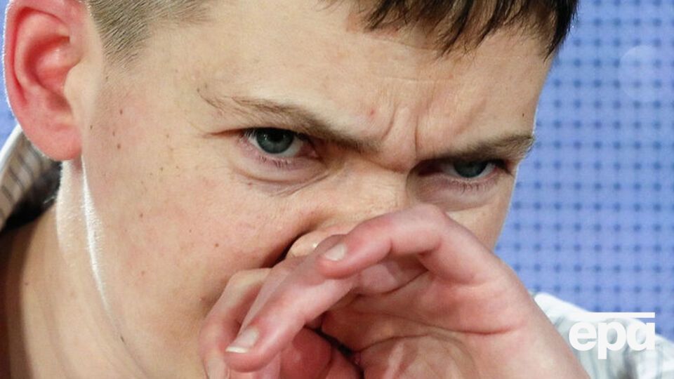 На два года Савченко замуровали в лихорадочном, кричащем, кровоточащем, уже почти забытом нами лете 14-го года, считает журналист Рахманин
