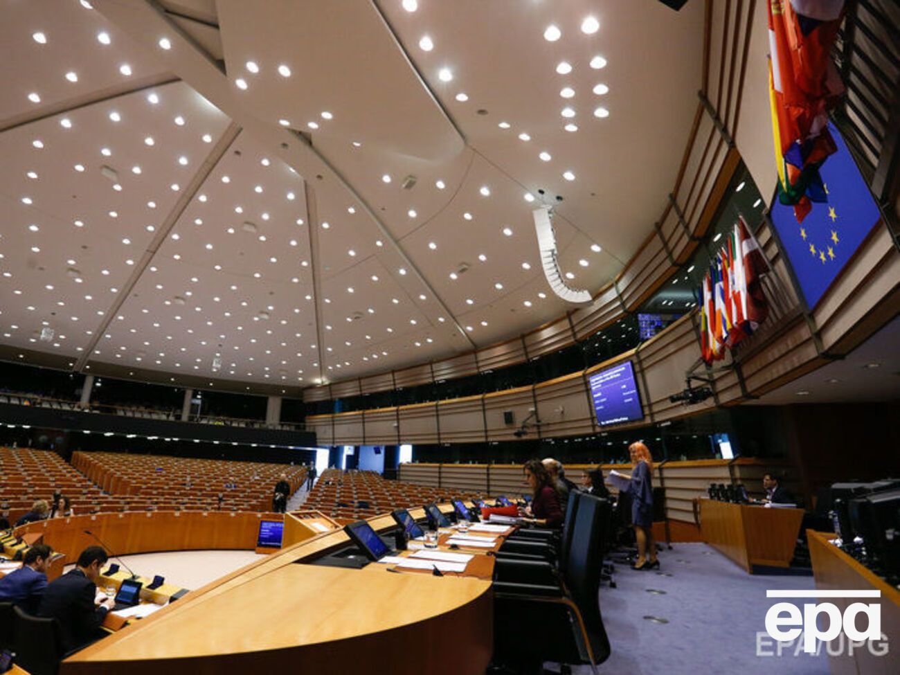 Еврокомиссия ухудшила прогноз по экономическому развитию России