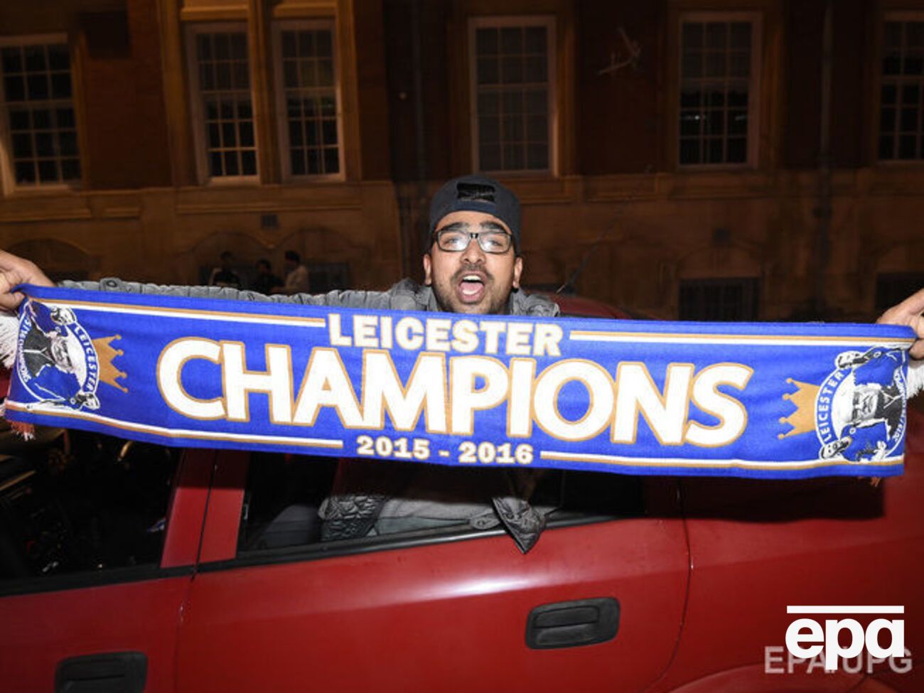 Лестер праздновал всю ночь