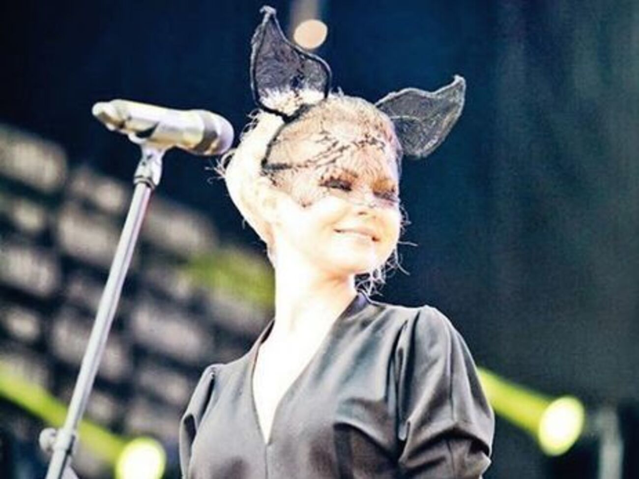 Вокс перевела песню Андрея Кузьменко (Кузьмы) на русский язык