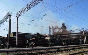 Работа комбината была остановлена в августе 2014 года вследствие боевых действий, через год производство возобновили