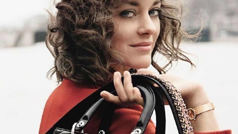 Котийяр представила культовую модель сумки Dior