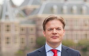 Голландский политик Омцихт не исключает подачи иска против России и Украины за утаивание сведений о катастрофе МН17