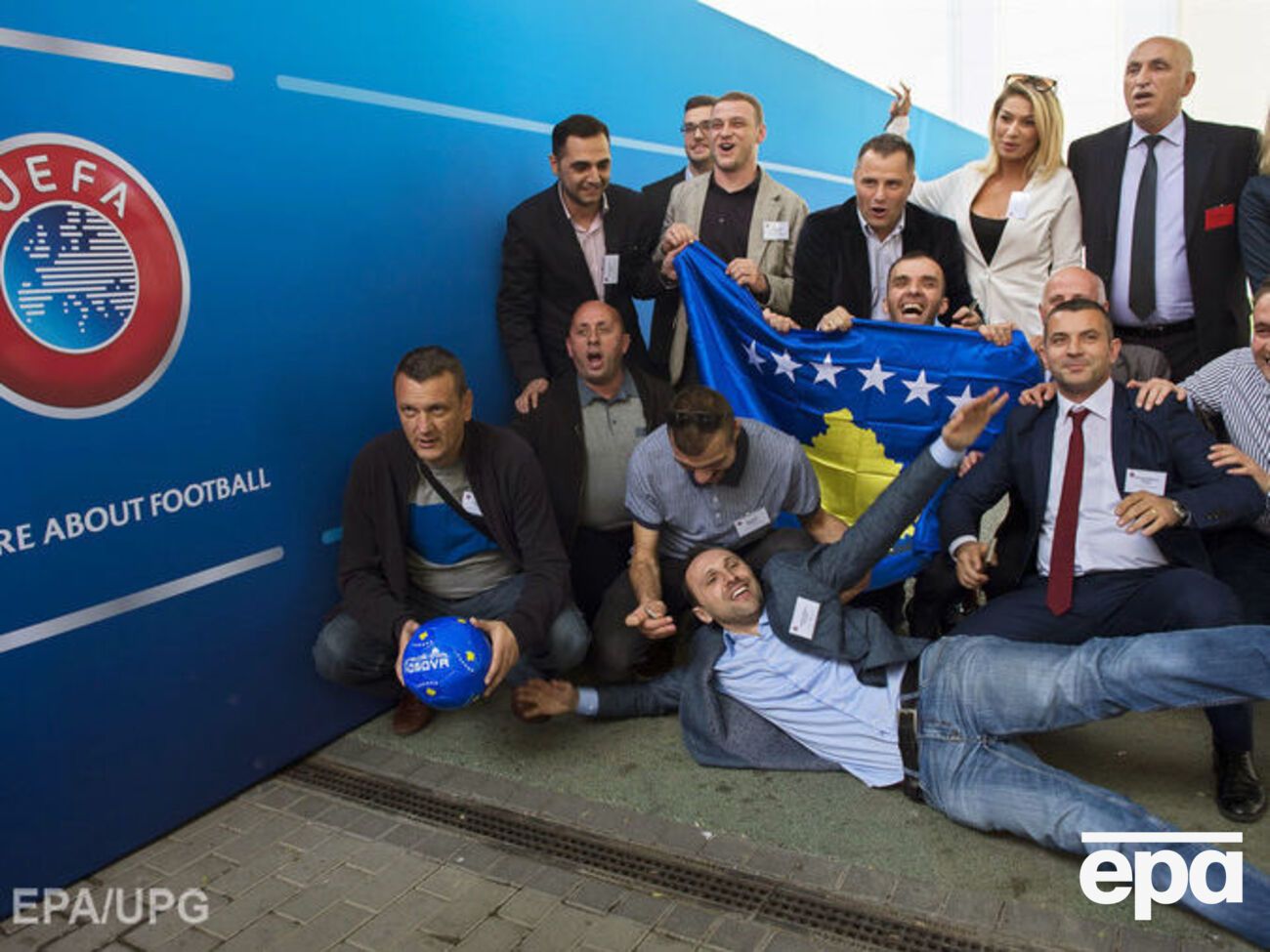 Делагация Косово на Конгрессе УЕФА в Будапеште