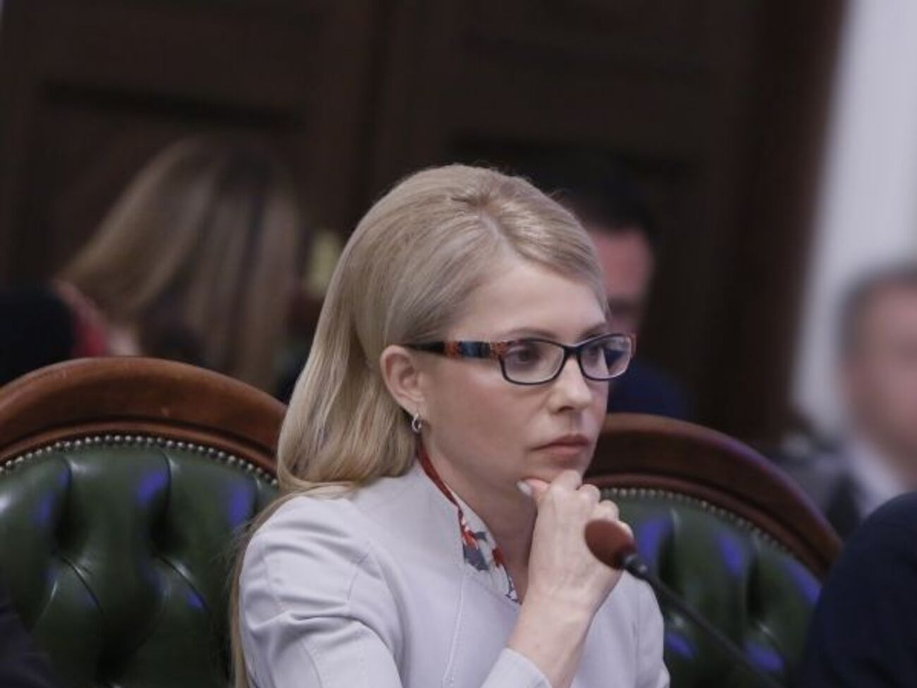 Тимошенко призвала публично обсудить соглашение с МВФ