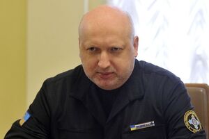 Турчинов призвал Запад оказывать помощь украинским Вооруженным силам