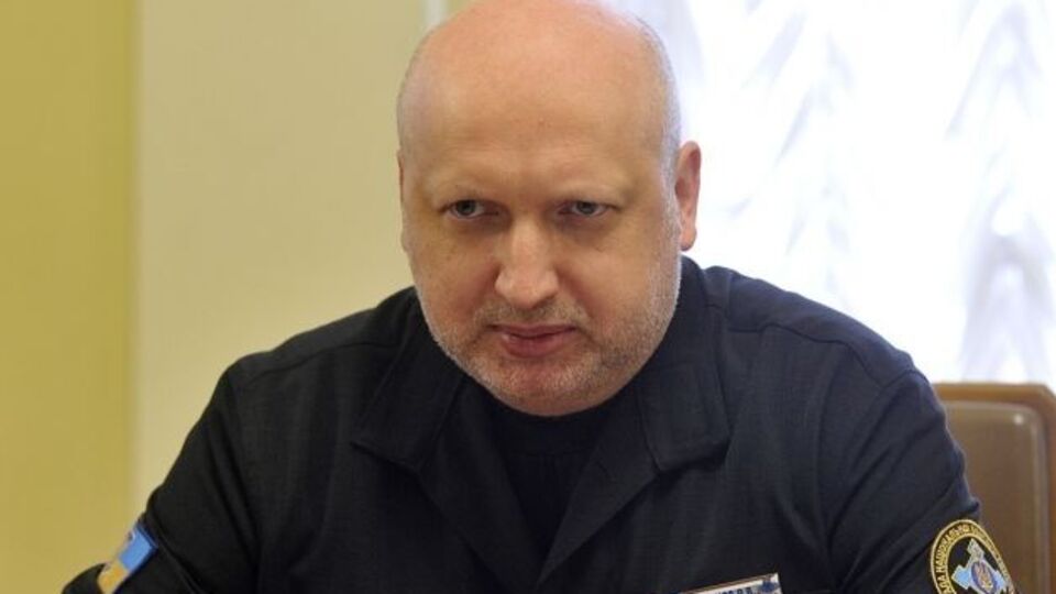 Турчинов призвал Запад оказывать помощь украинским Вооруженным силам