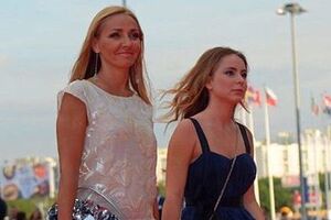 Навка и ее дочь Жулина посетили светское мероприятие