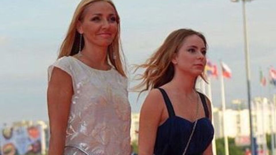 Навка и ее дочь Жулина посетили светское мероприятие