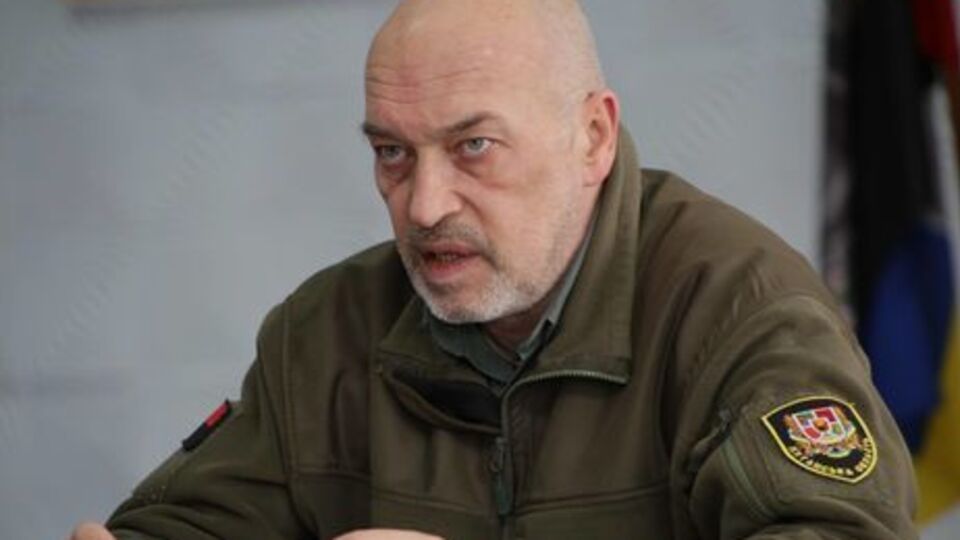 Тука: Я – чиновник. По-моему, эта работа сродни военной службе – выполняй приказ командира, или пиши рапорт и увольняйся