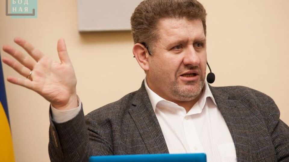 Политолог Бондаренко о "черной бухгалтерии" ПР: Неделю поговорят и забудут, как забыли про офшорные скандалы