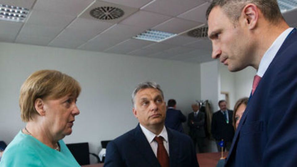 Кличко обсудил с Меркель безвизовый режим и реформы