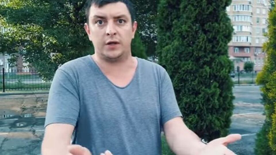 Петр Бампер: Заберите Ленина из мавзолея, привезите, положите на пляж, пусть человек лежит. Благодаря ему коммунисты подтянутся