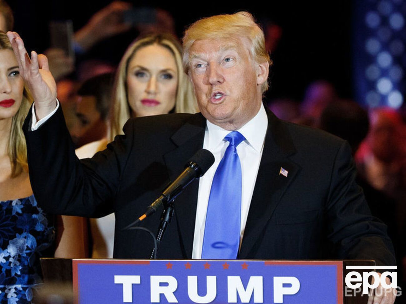 Трамп считает, что мог бы сдерживать Путина